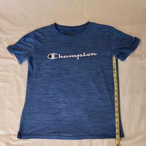 Champion Heathered Blue Tee. Size 18/20